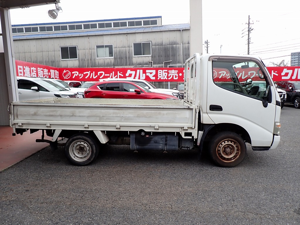 TOYOTA Dyna Truck
