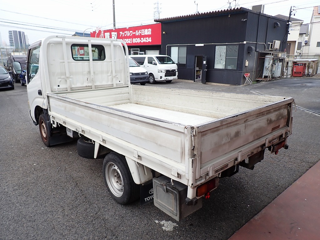 TOYOTA Dyna Truck