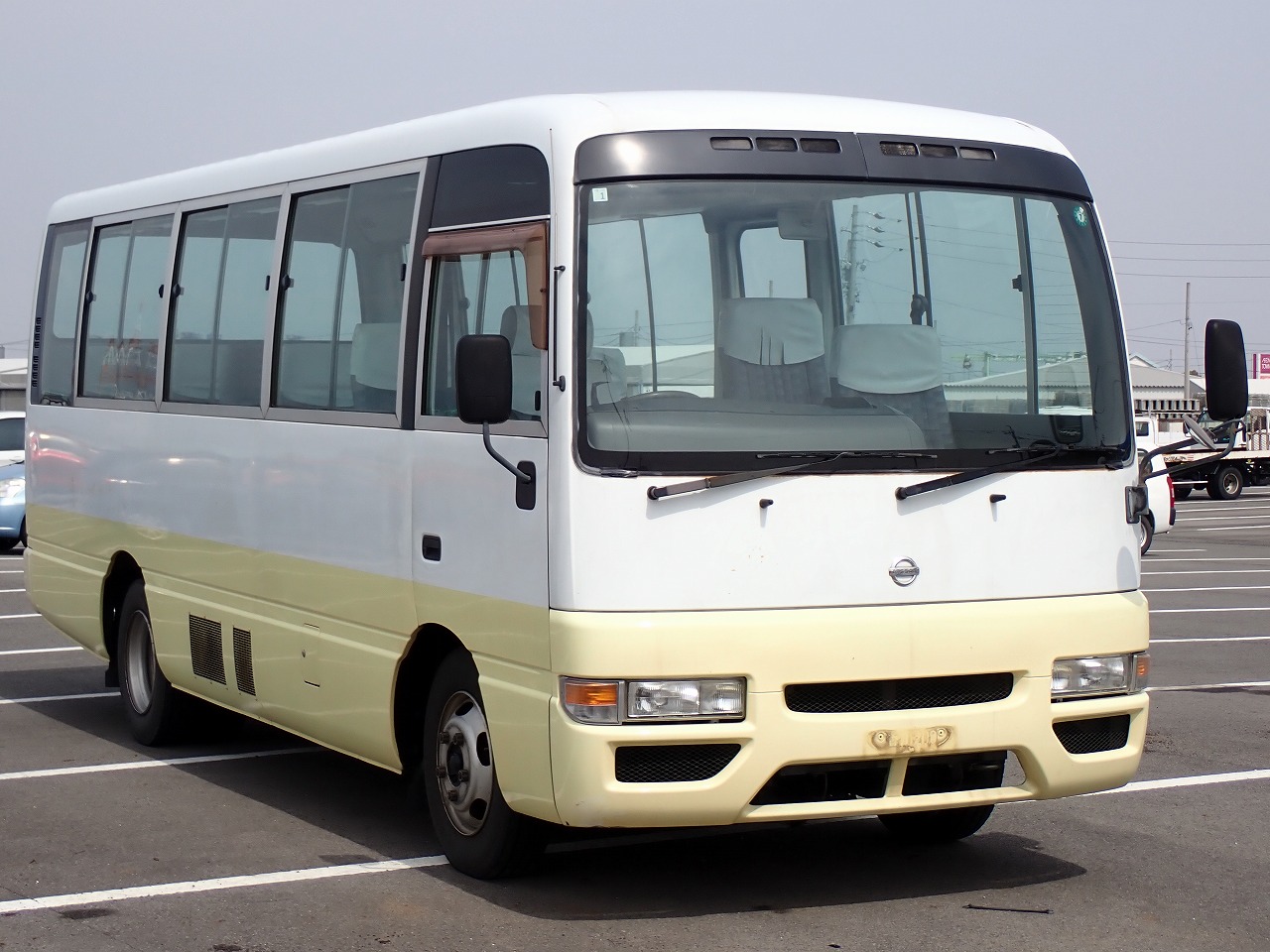 NISSAN Civilian Bus