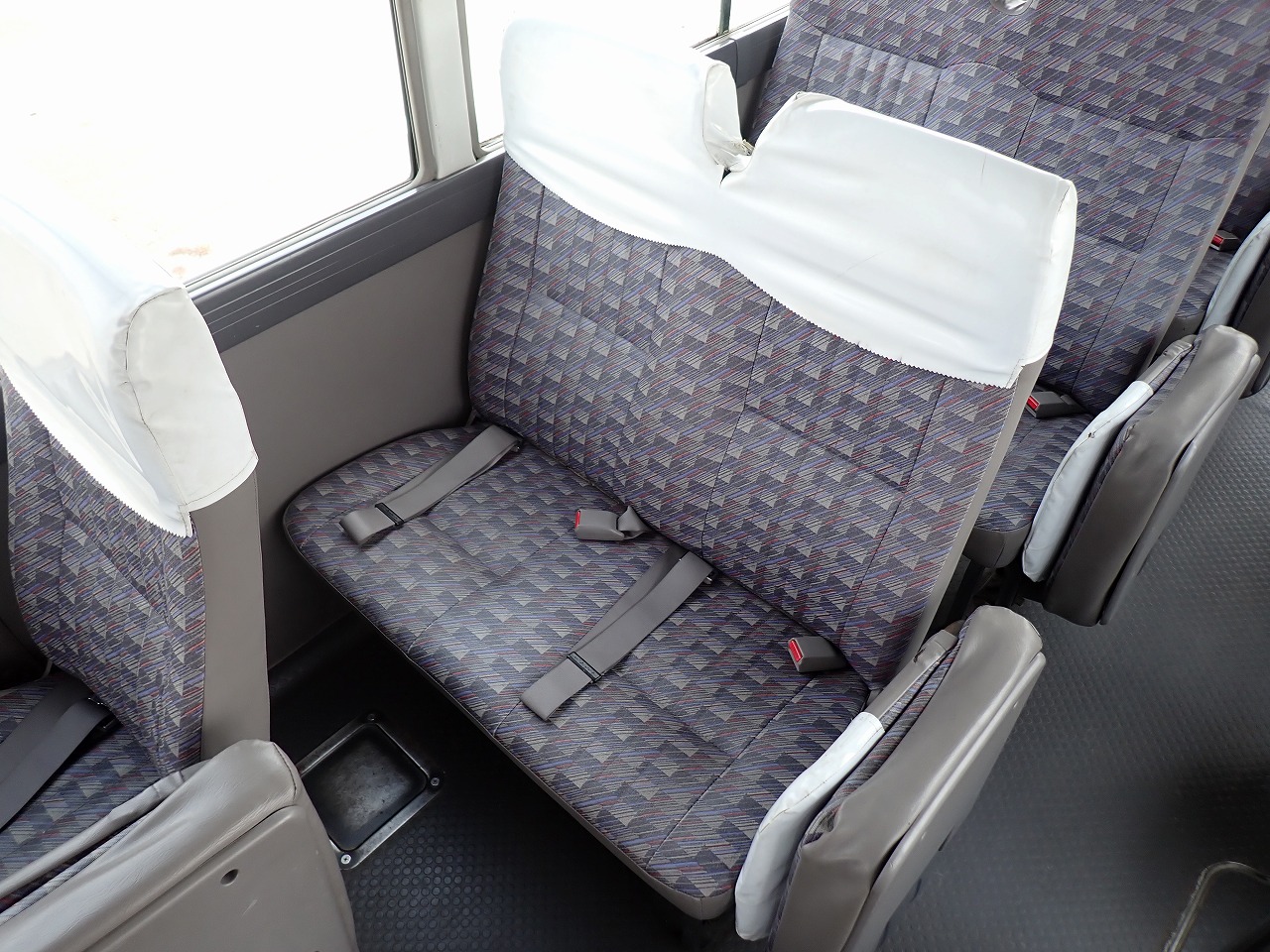 NISSAN Civilian Bus