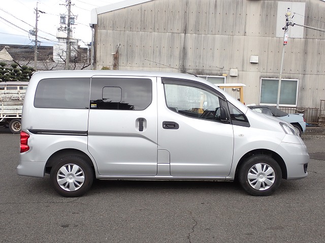 NISSAN NV 200 VANETTE