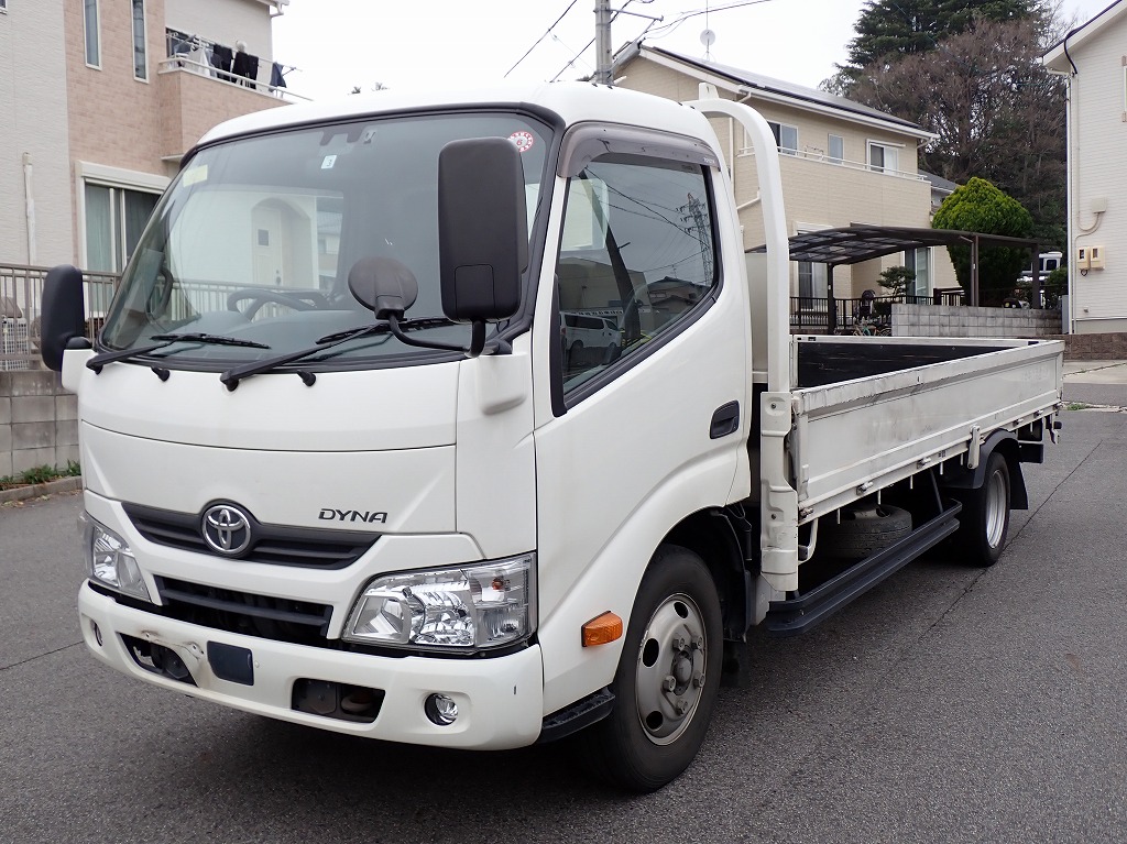 TOYOTA Dyna Truck