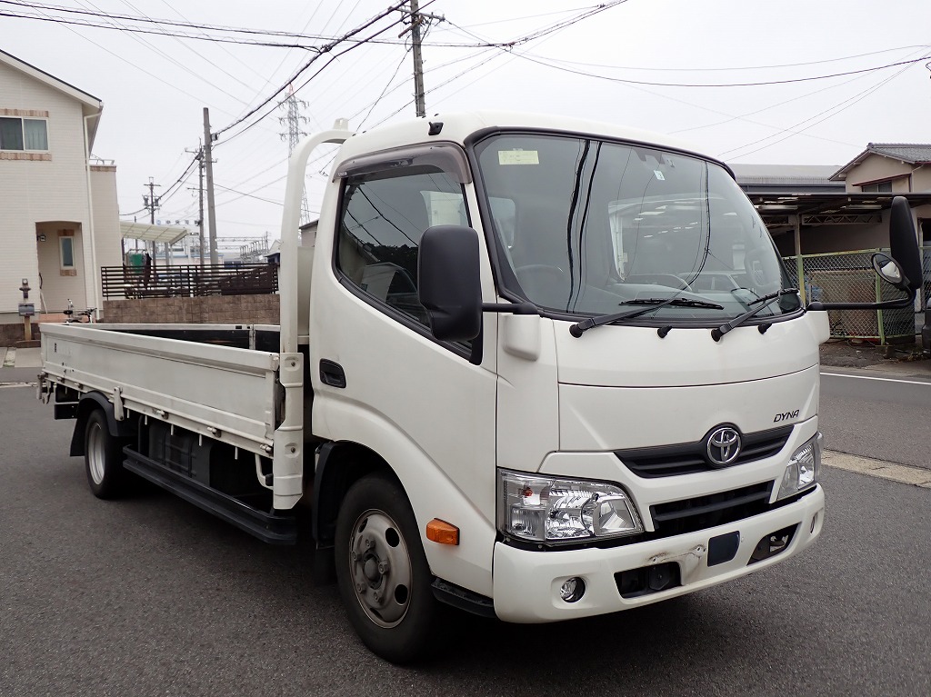 TOYOTA Dyna Truck