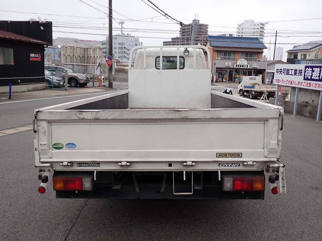 TOYOTA Dyna Truck