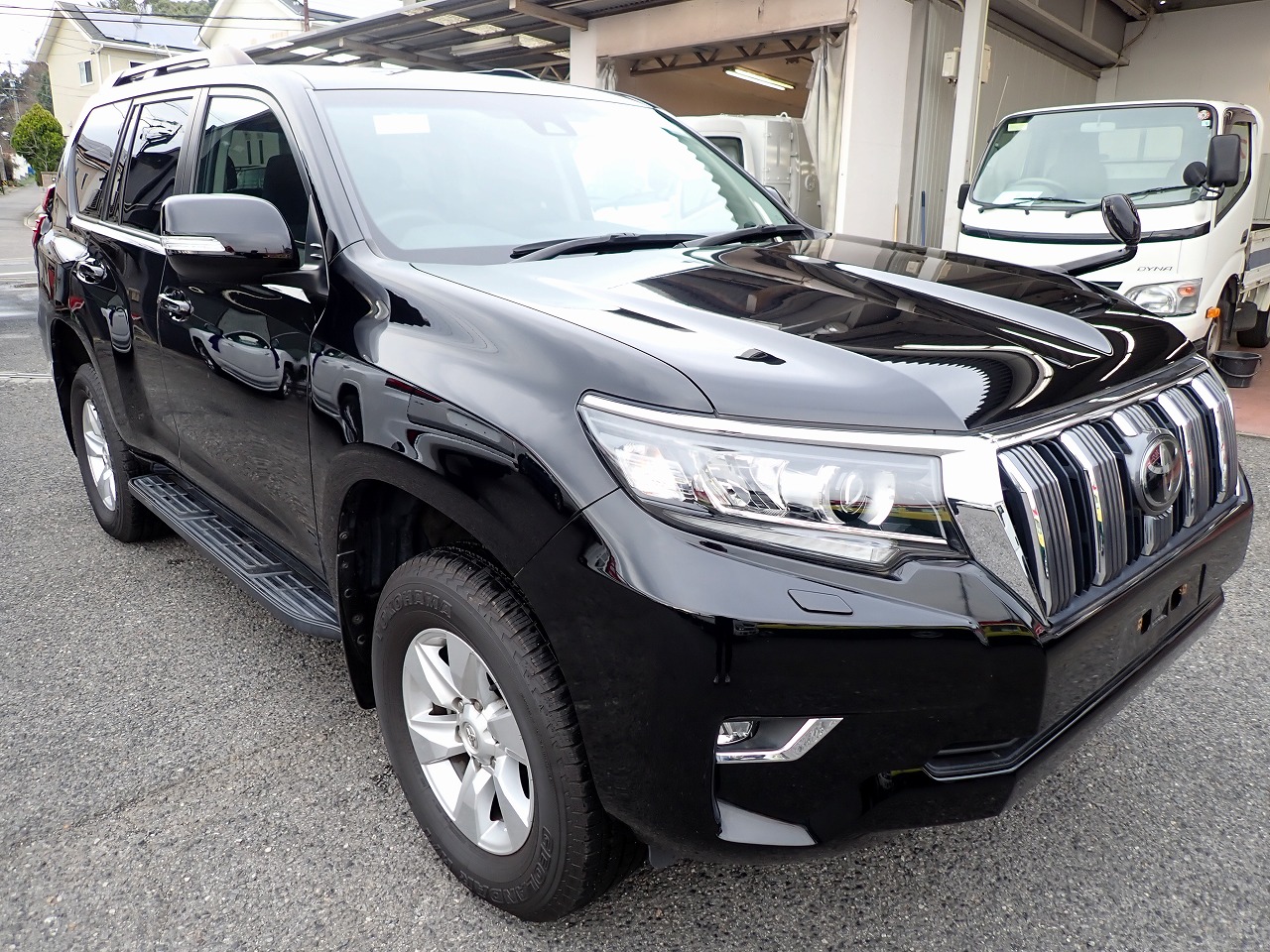 TOYOTA Land Cruiser Prado