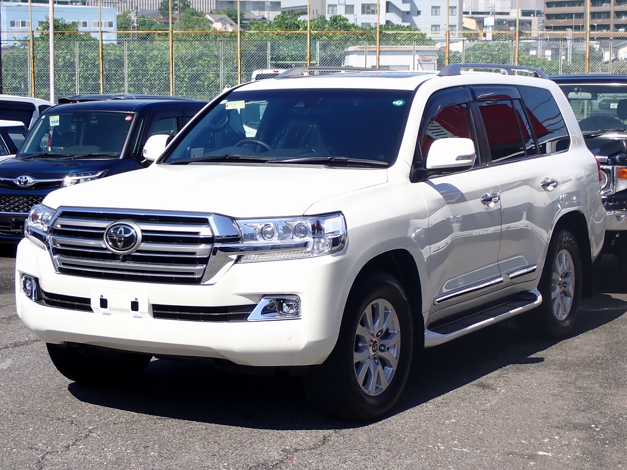 TOYOTA Land Cruiser