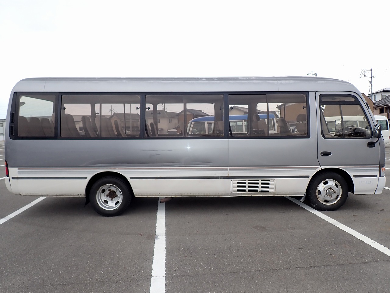 TOYOTA Coaster