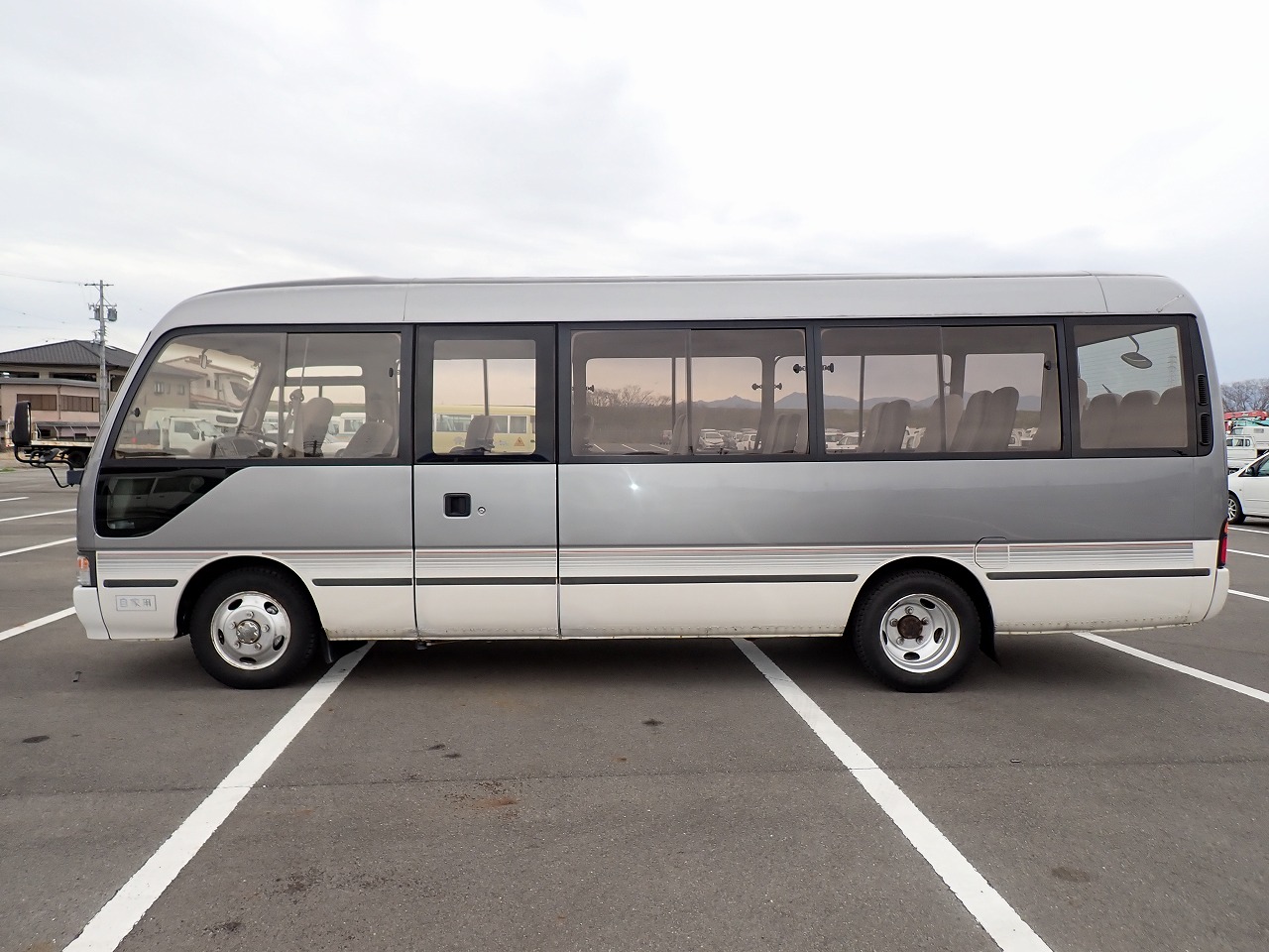 TOYOTA Coaster
