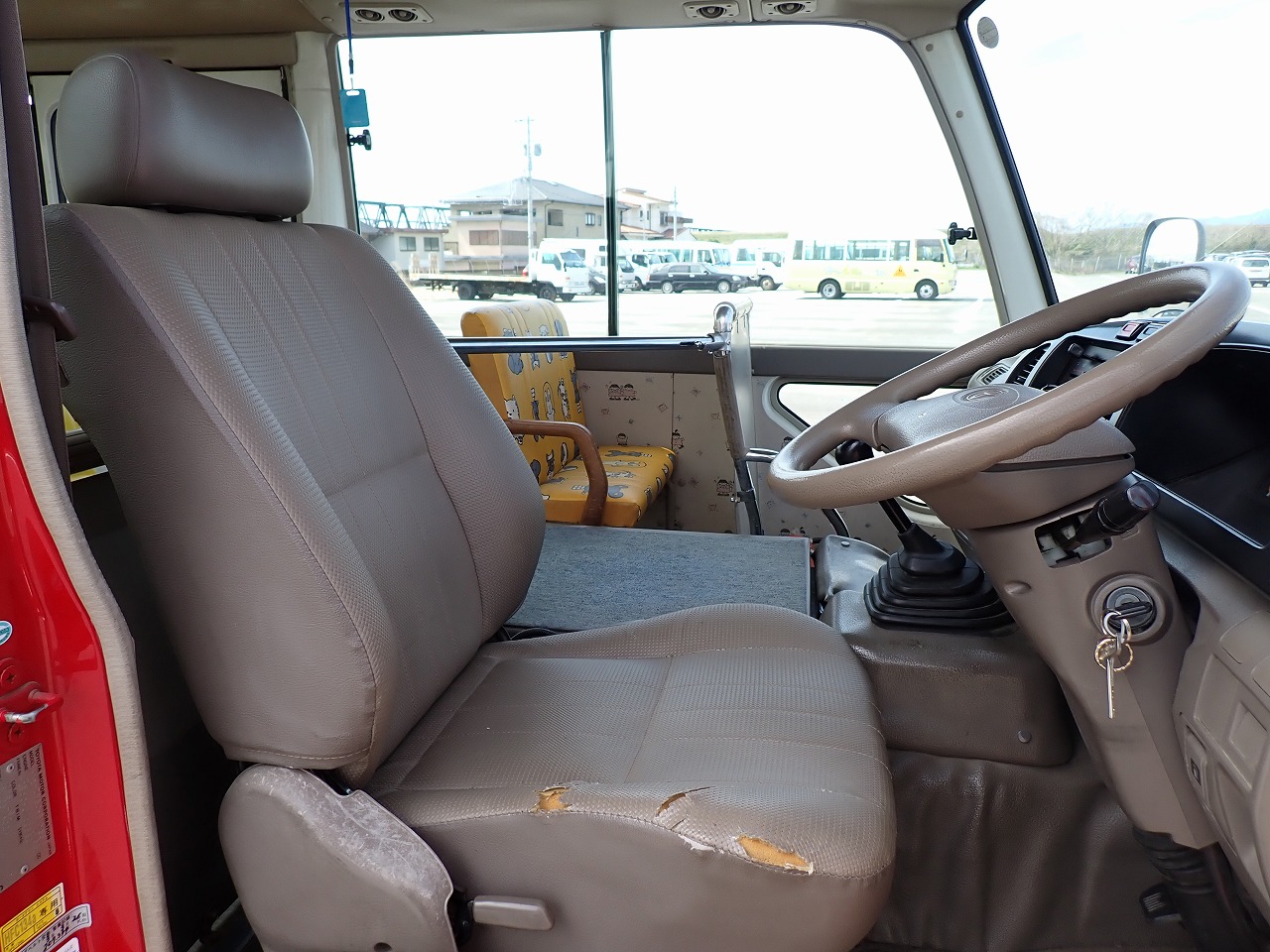TOYOTA Coaster