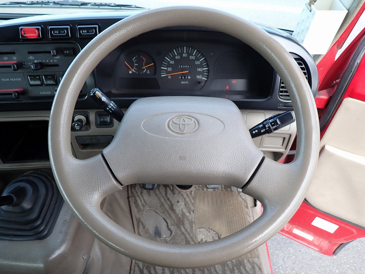 TOYOTA Coaster