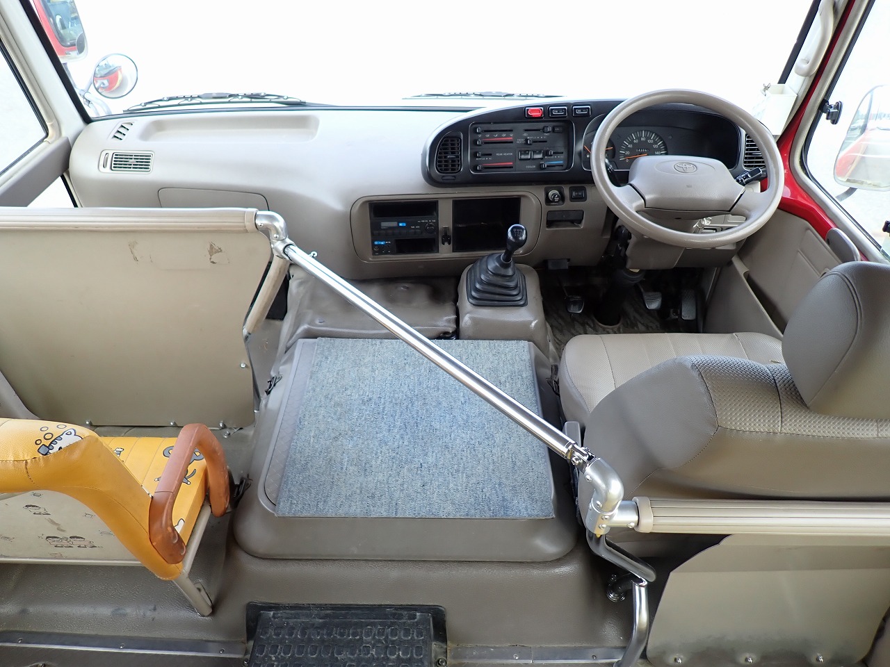 TOYOTA Coaster