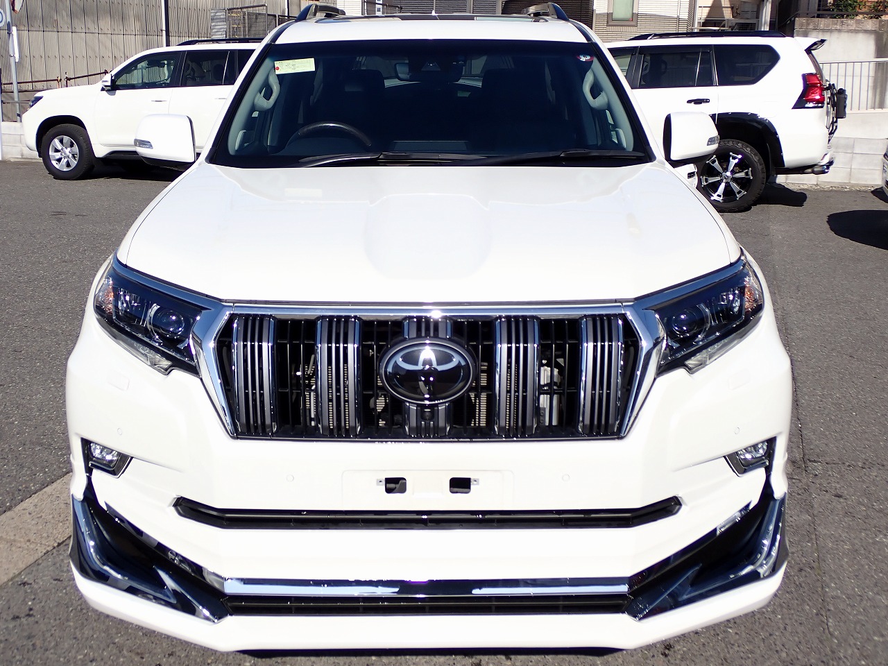 TOYOTA Land Cruiser Prado