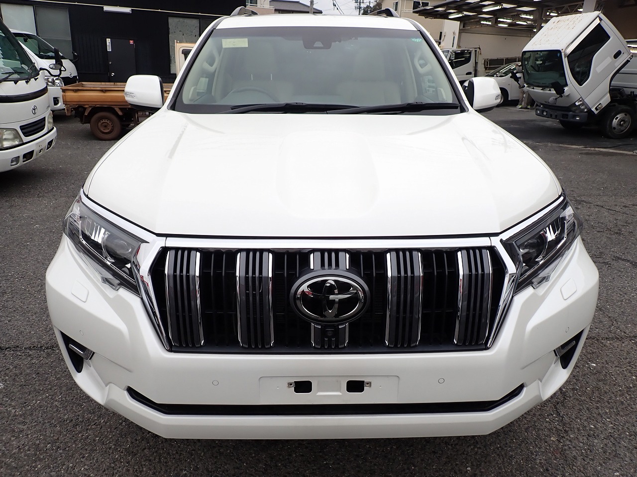 TOYOTA Land Cruiser Prado