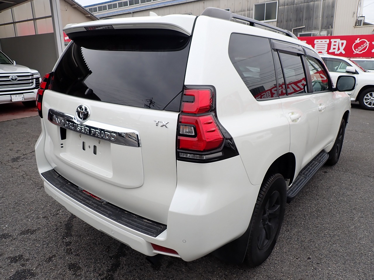 TOYOTA Land Cruiser Prado