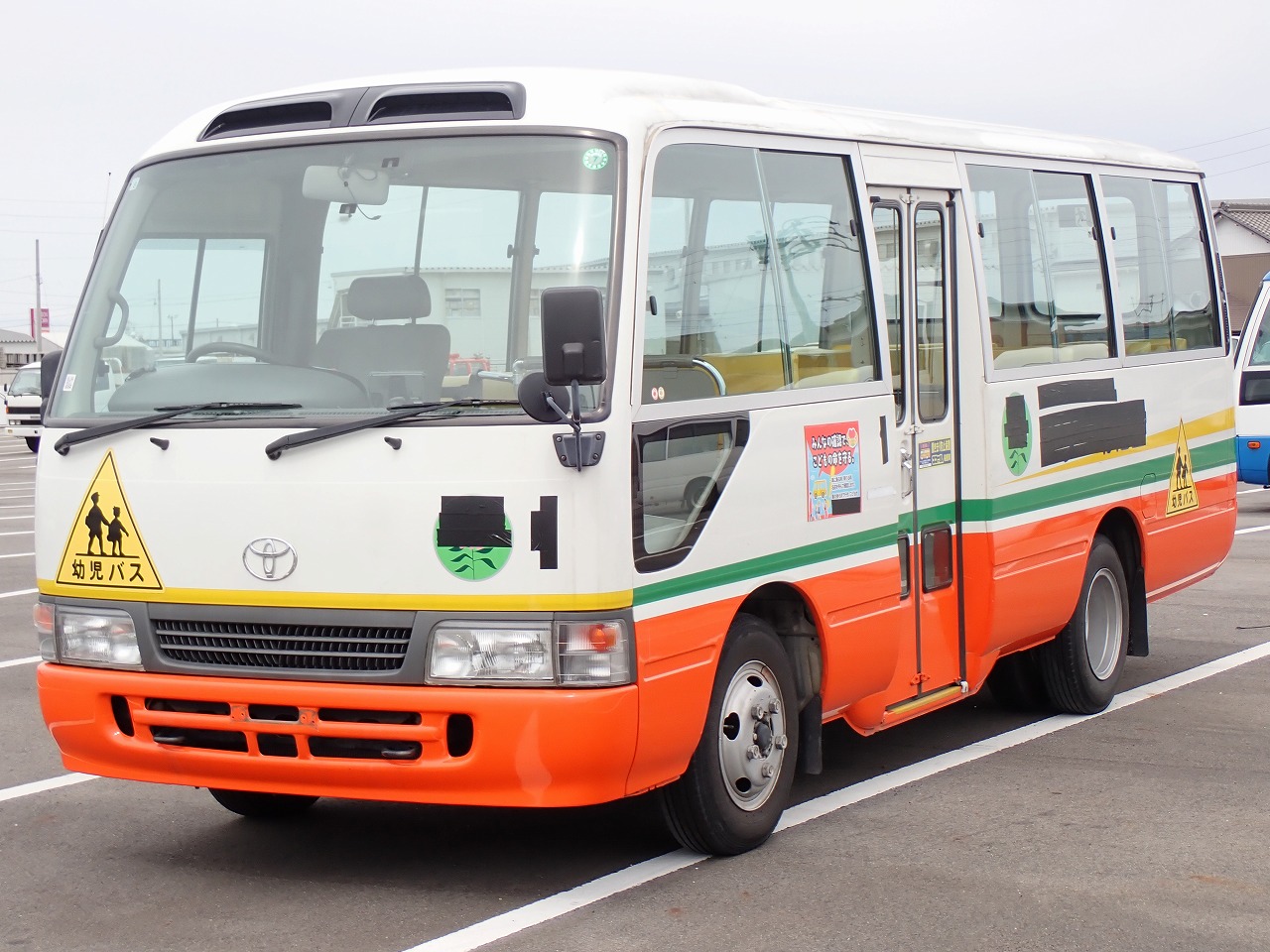 TOYOTA Coaster