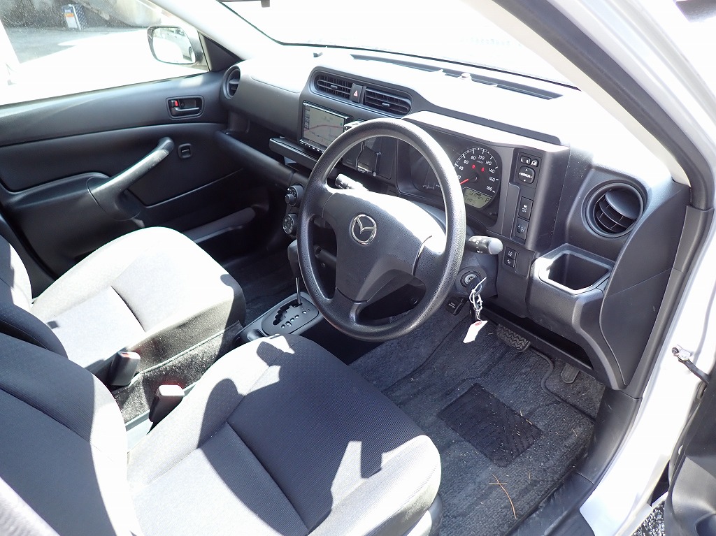 MAZDA Familia Van