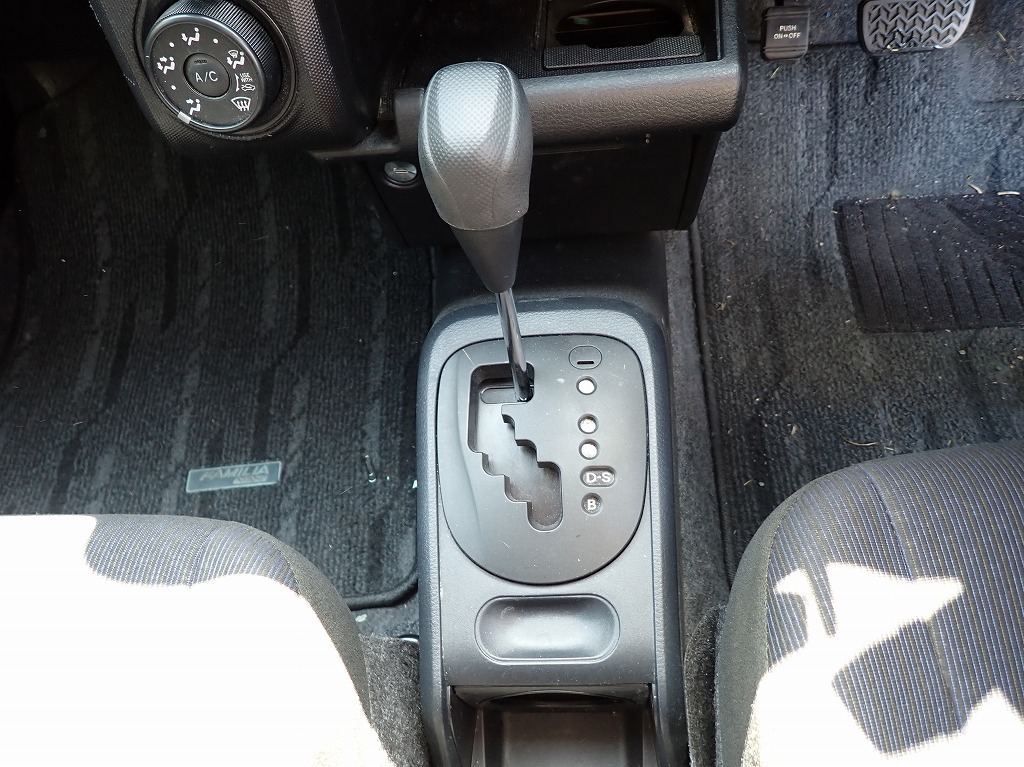 MAZDA Familia Van