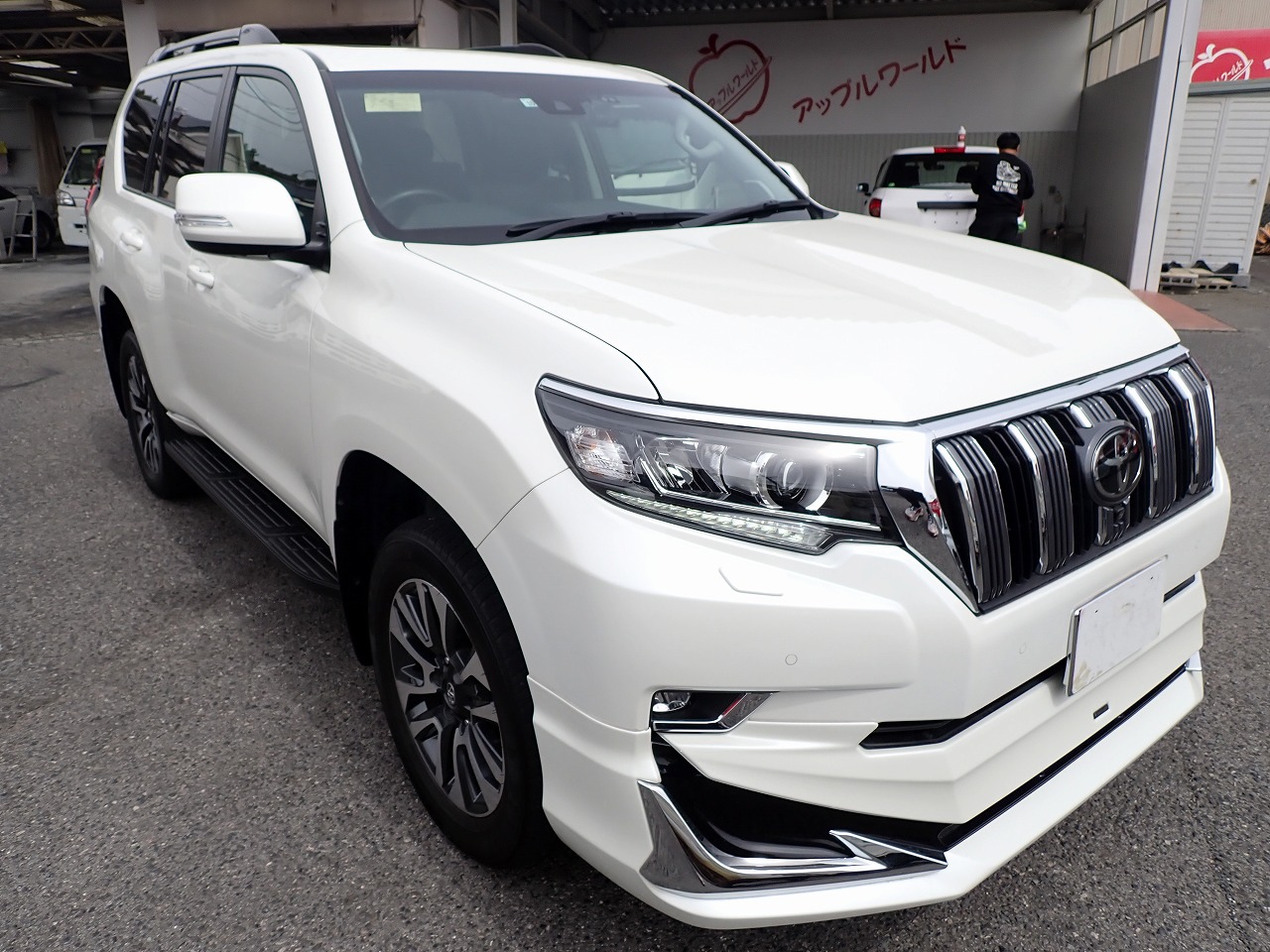 TOYOTA Land Cruiser Prado