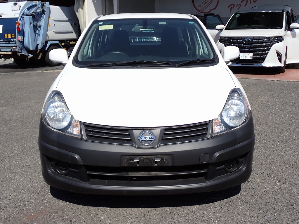 NISSAN AD Van