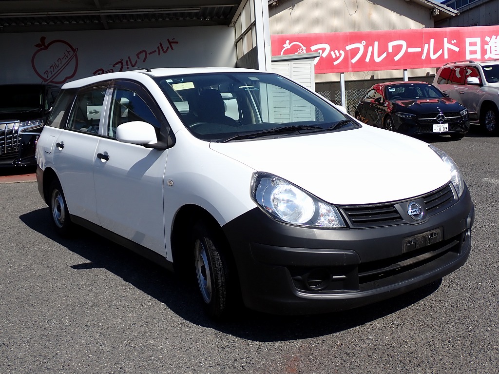 NISSAN AD Van