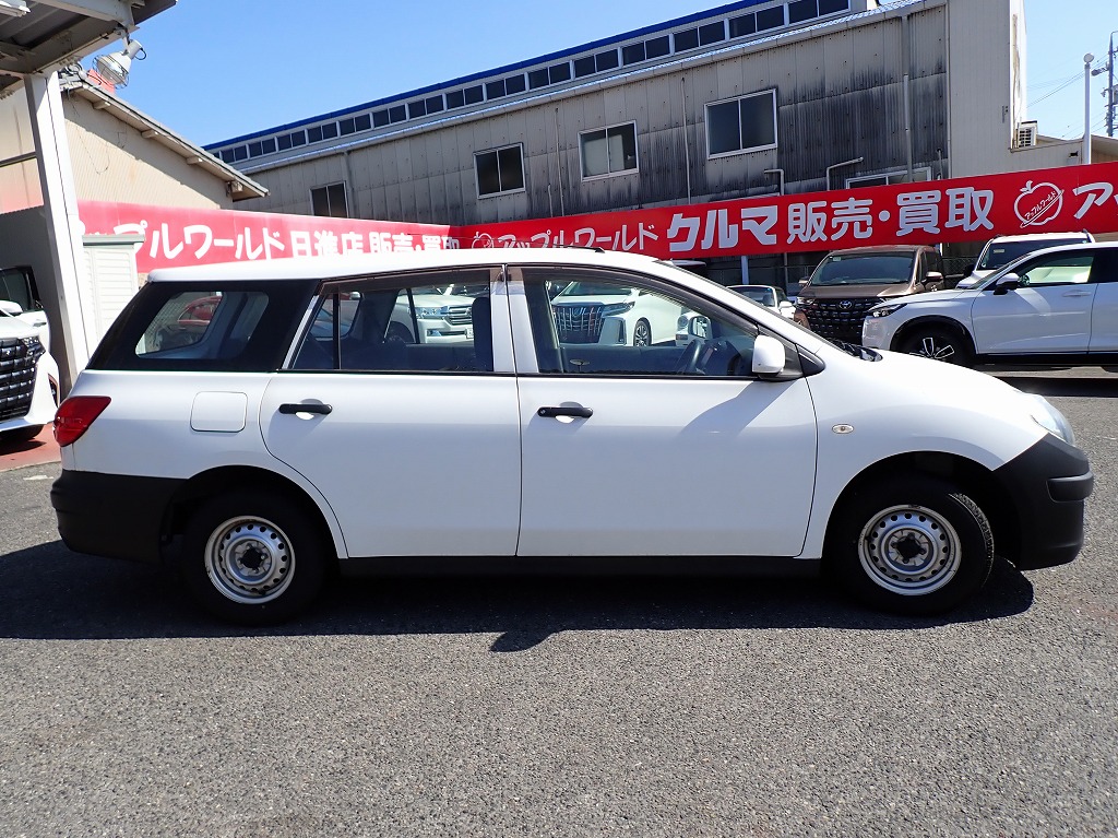 NISSAN AD Van