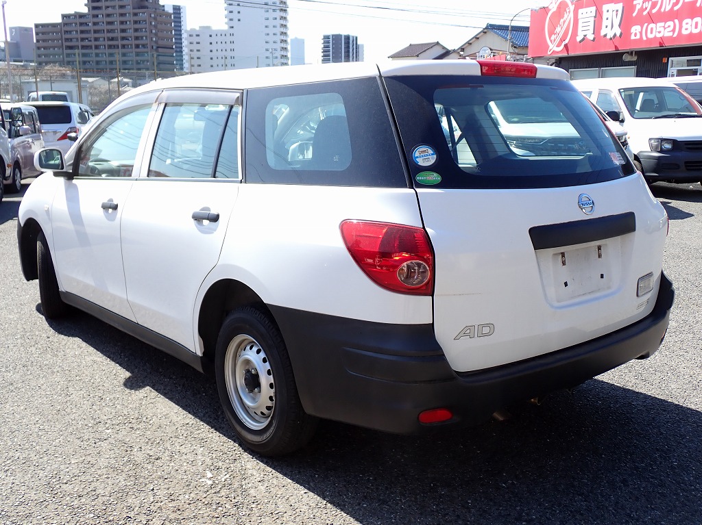 NISSAN AD Van