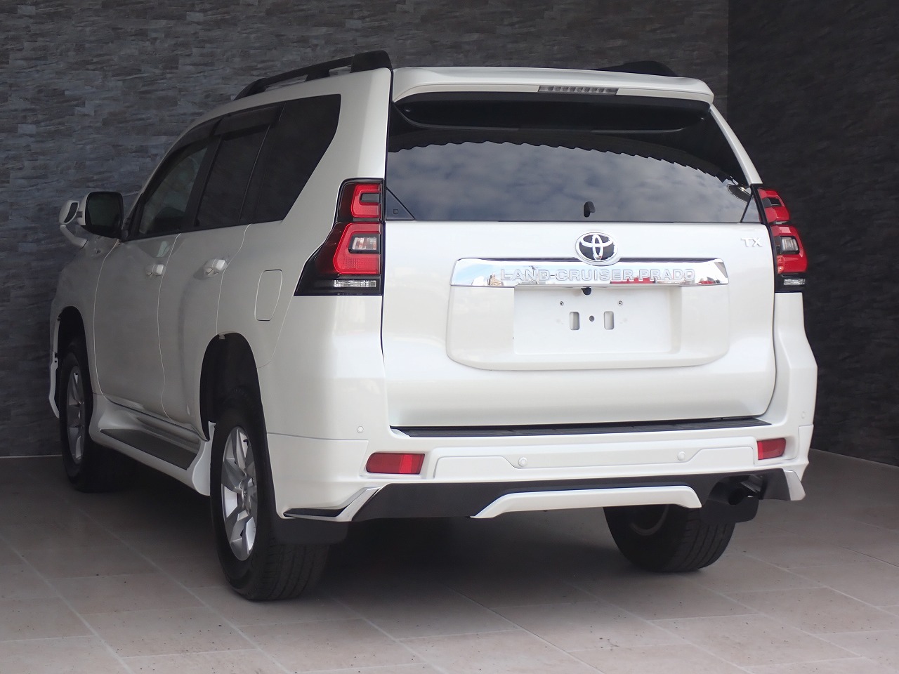 TOYOTA Land Cruiser Prado