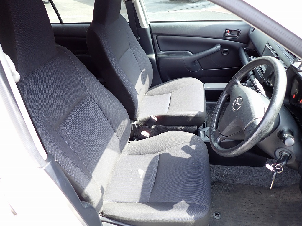 MAZDA Familia Van