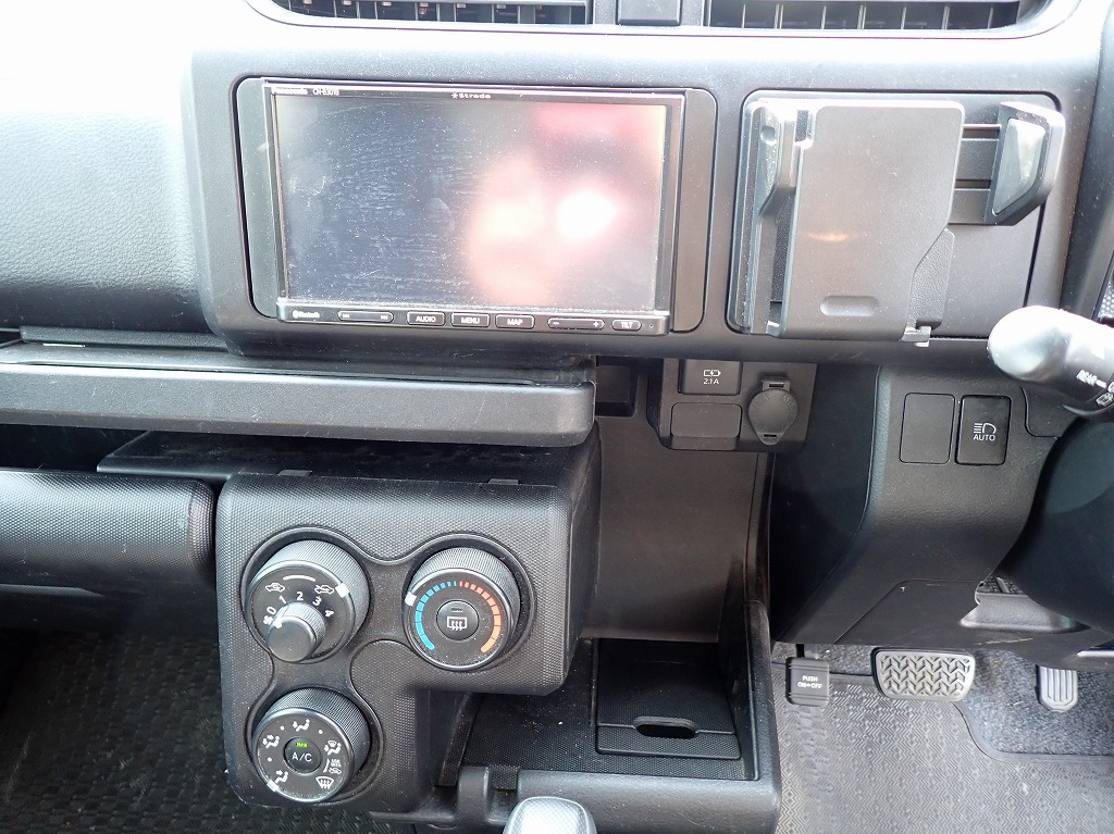 MAZDA Familia Van