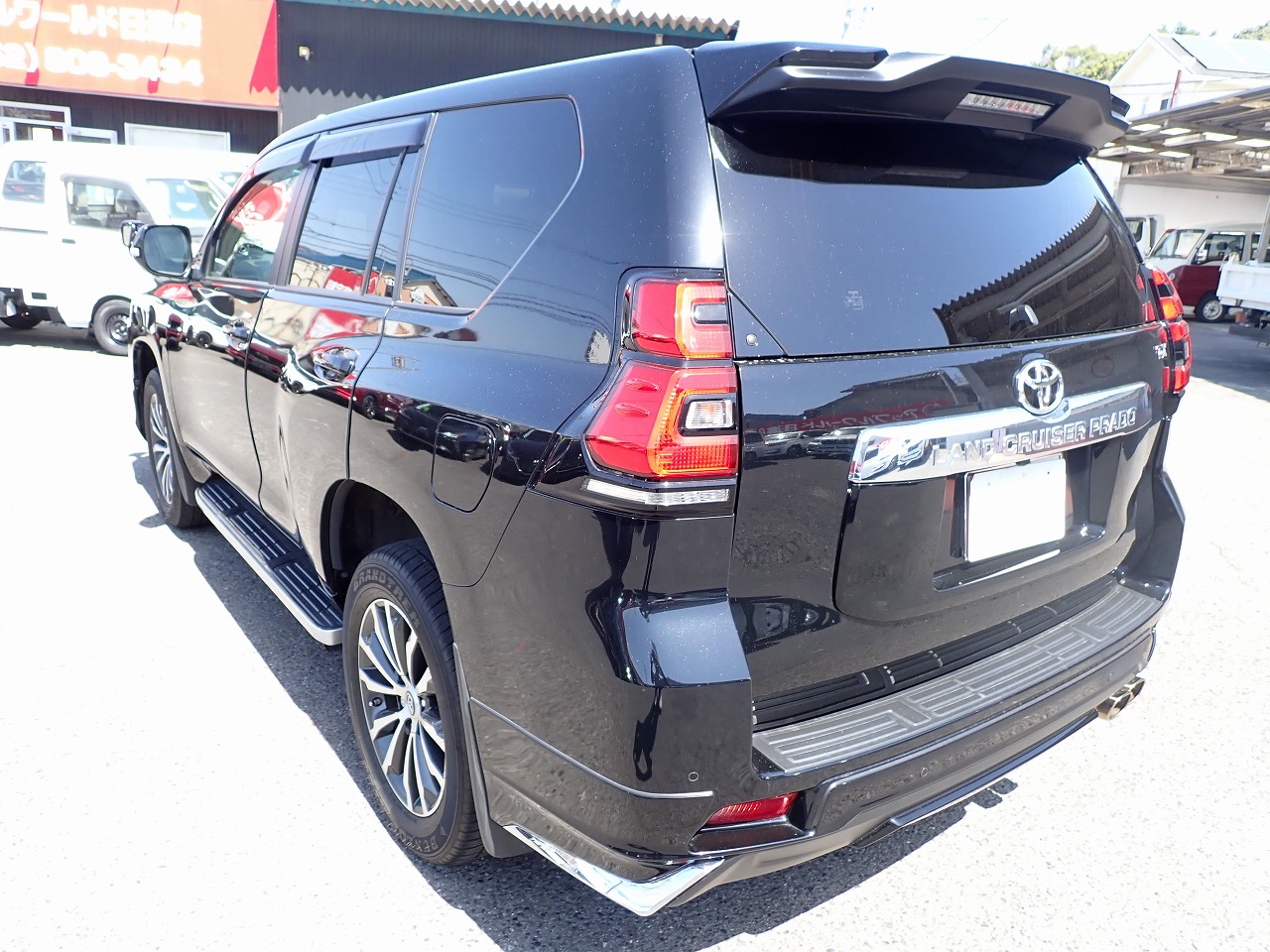 TOYOTA Land Cruiser Prado