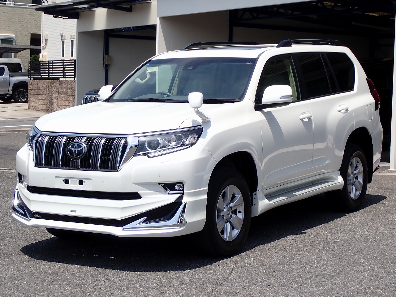 TOYOTA Land Cruiser Prado