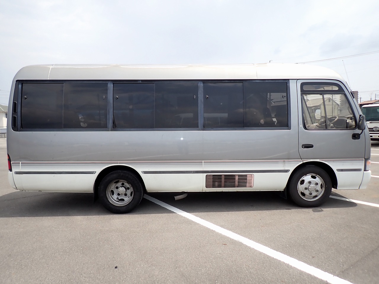 TOYOTA Coaster