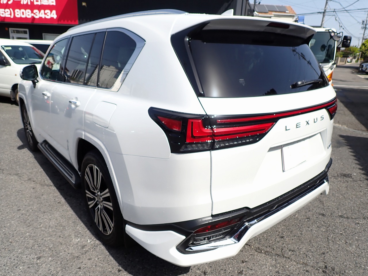 LEXUS LX