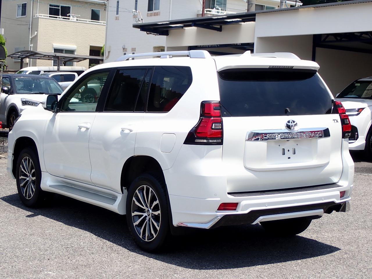 TOYOTA Land Cruiser Prado