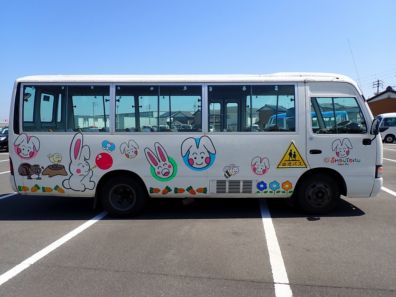 TOYOTA Coaster