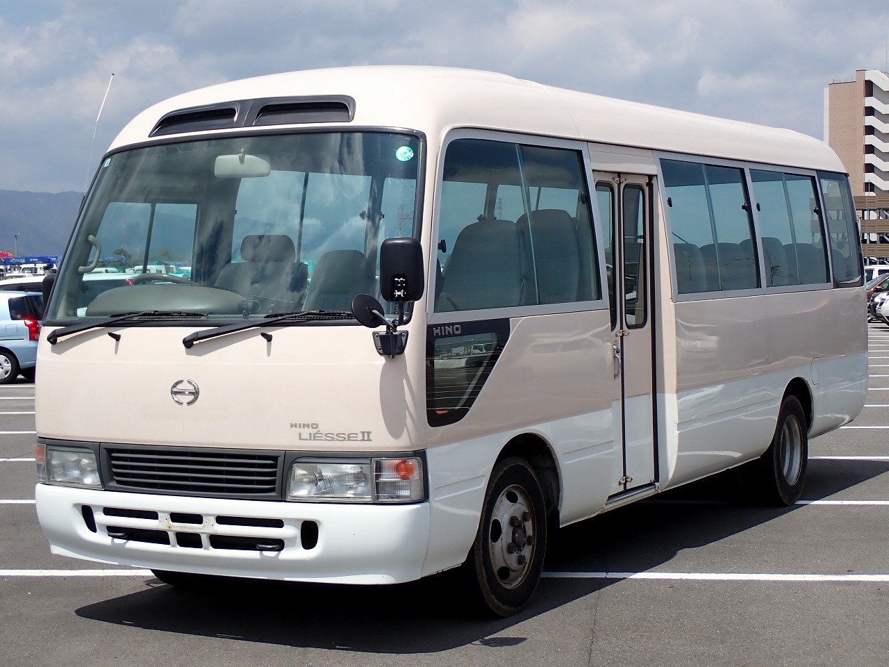 HINO LIESSE II