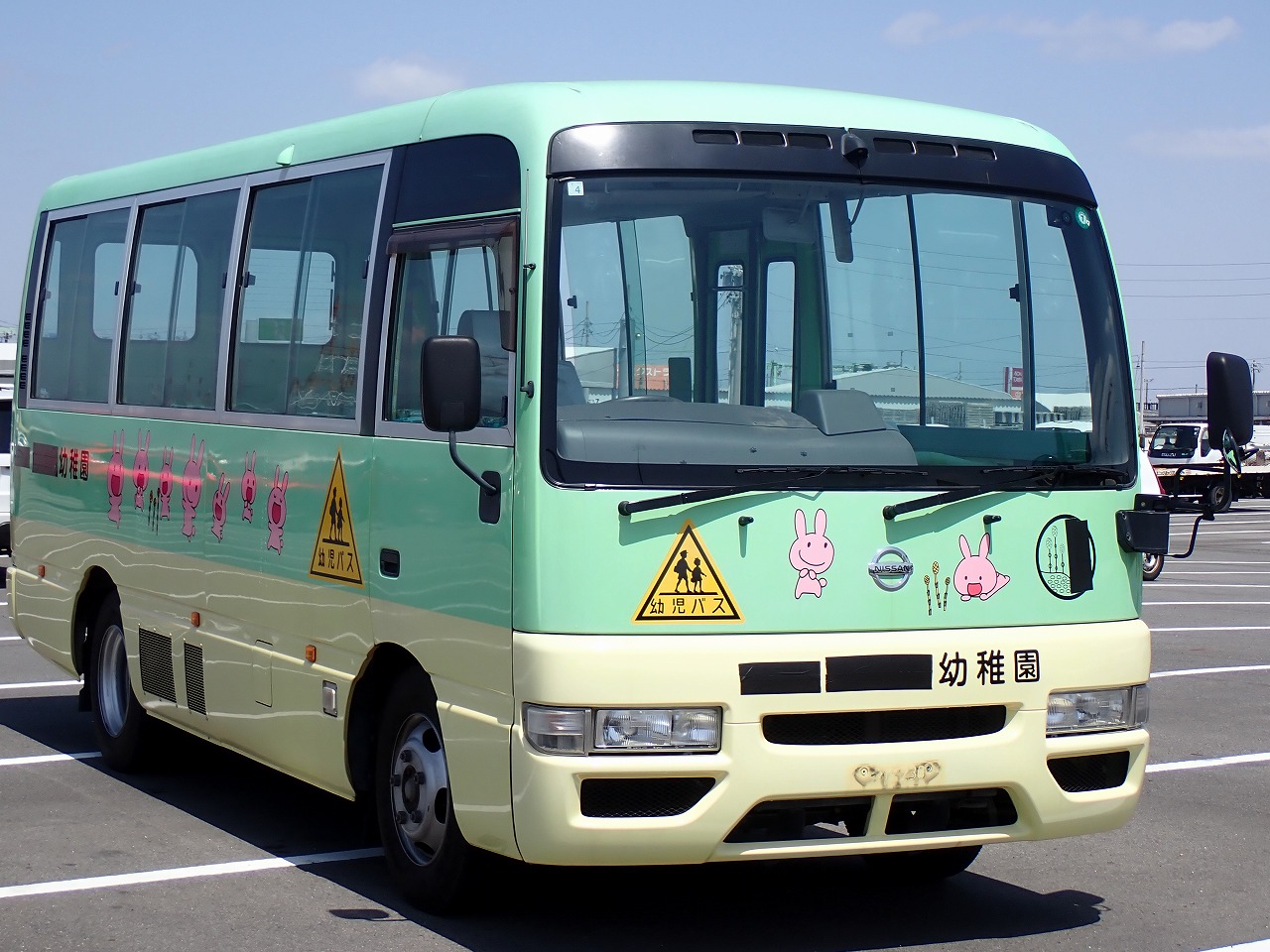 NISSAN Civilian Bus