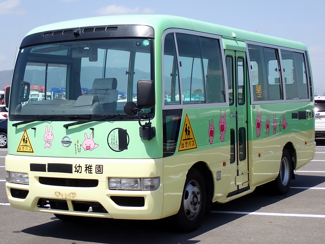 NISSAN Civilian Bus