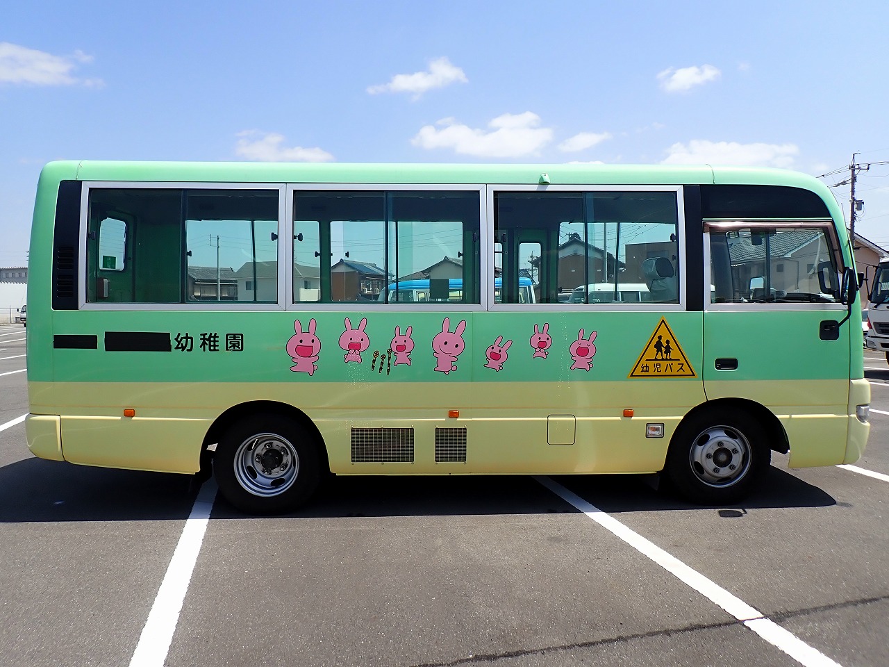 NISSAN Civilian Bus