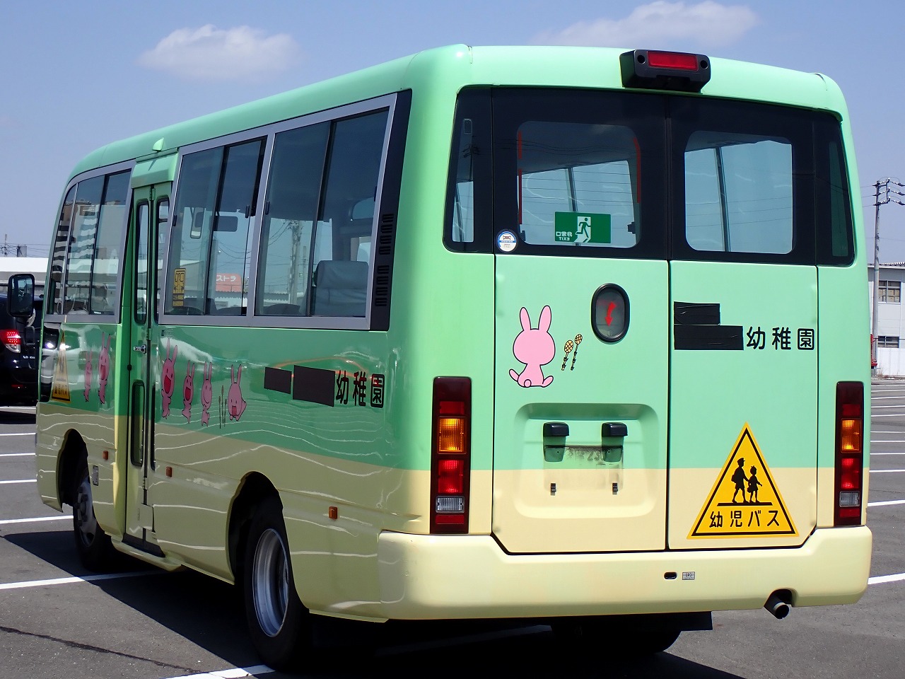 NISSAN Civilian Bus