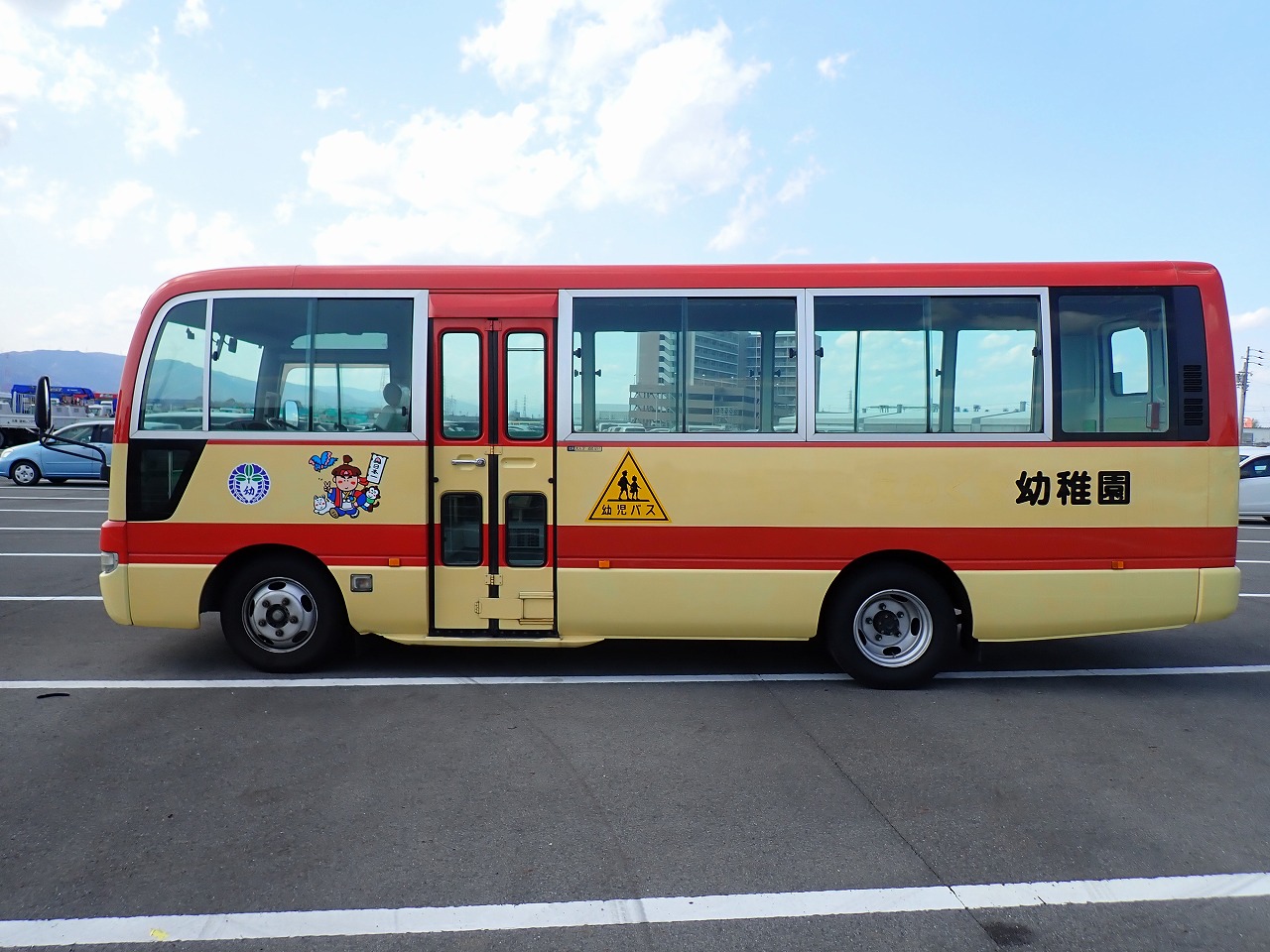 NISSAN Civilian Bus