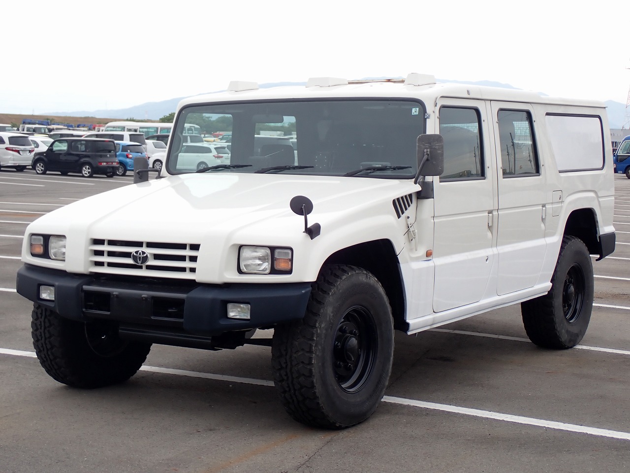 TOYOTA Megacruiser