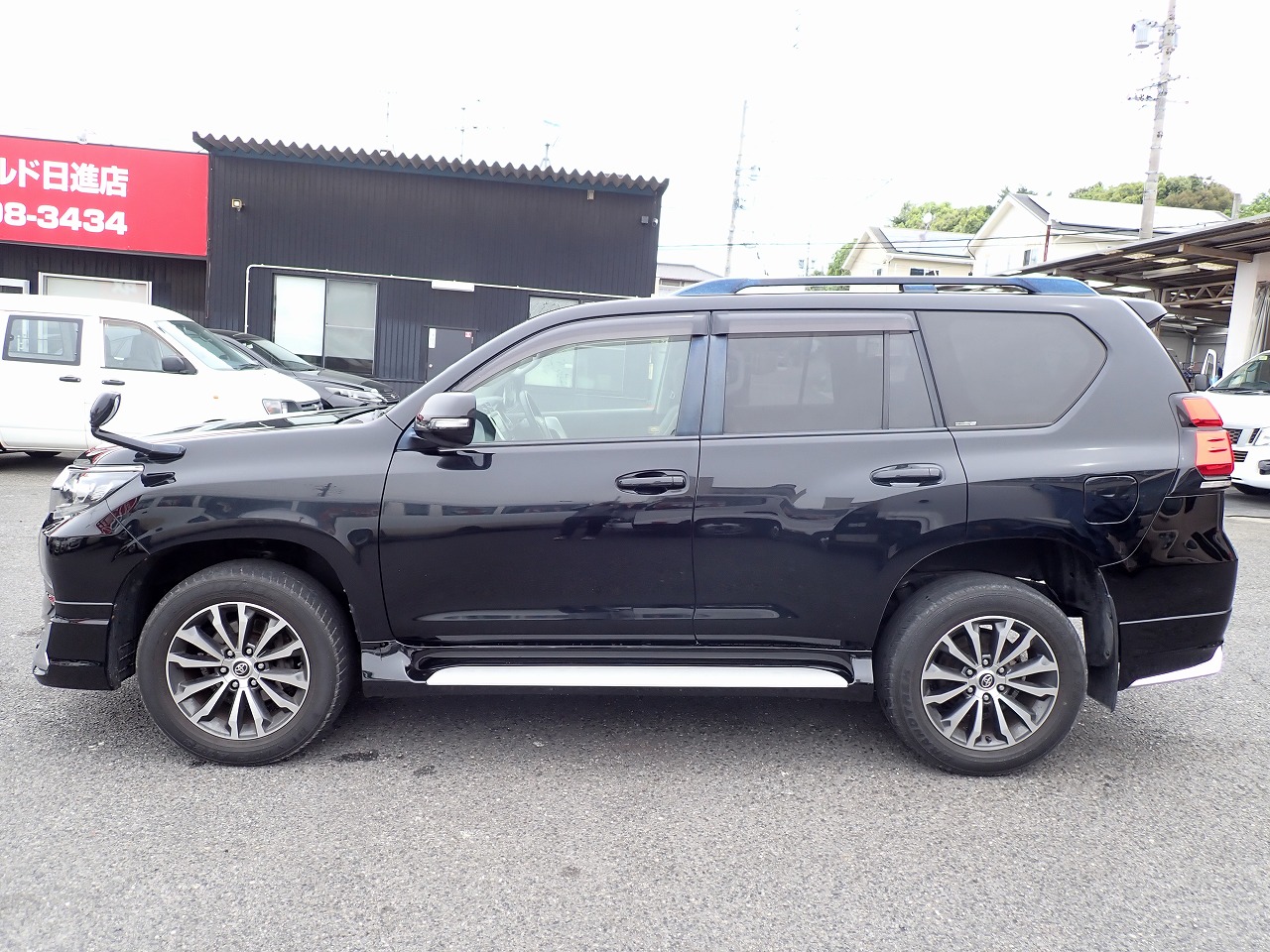 TOYOTA Land Cruiser Prado