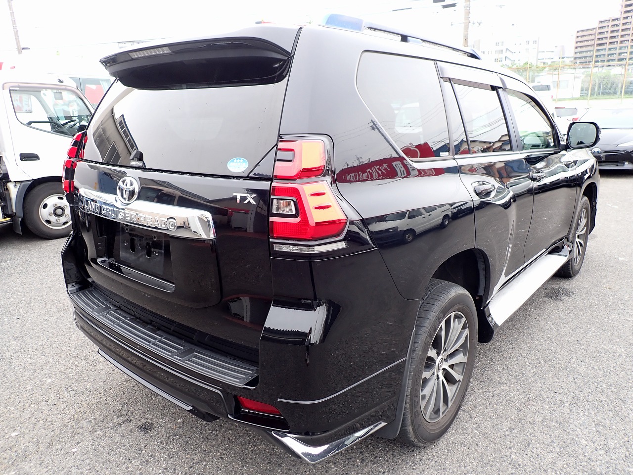 TOYOTA Land Cruiser Prado