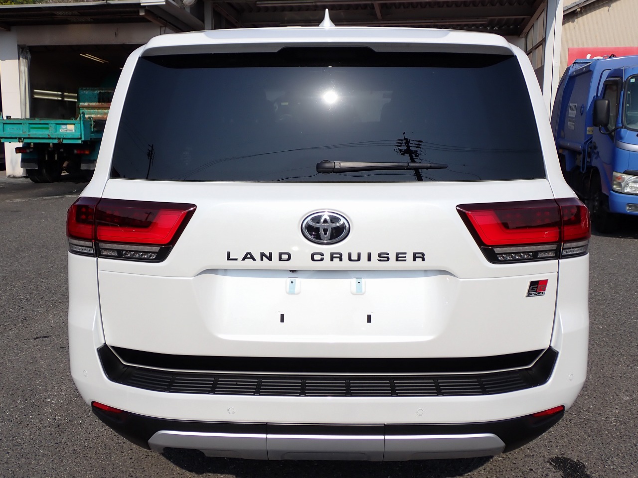 TOYOTA Land Cruiser