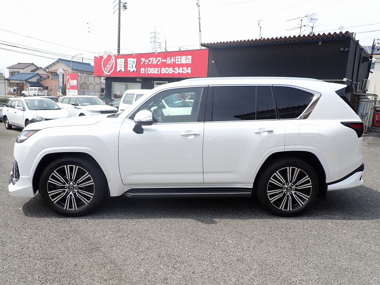 LEXUS LX