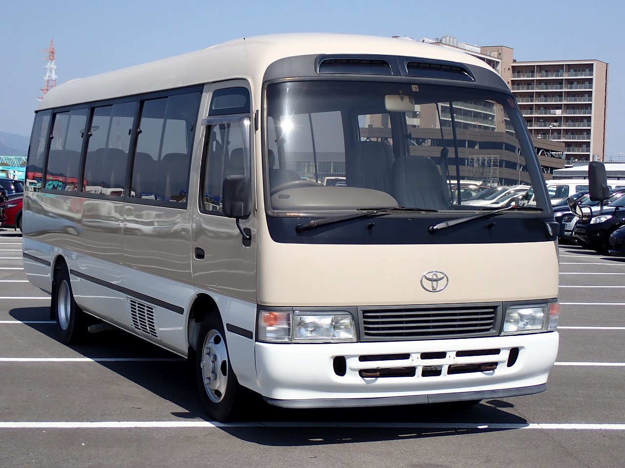 TOYOTA Coaster
