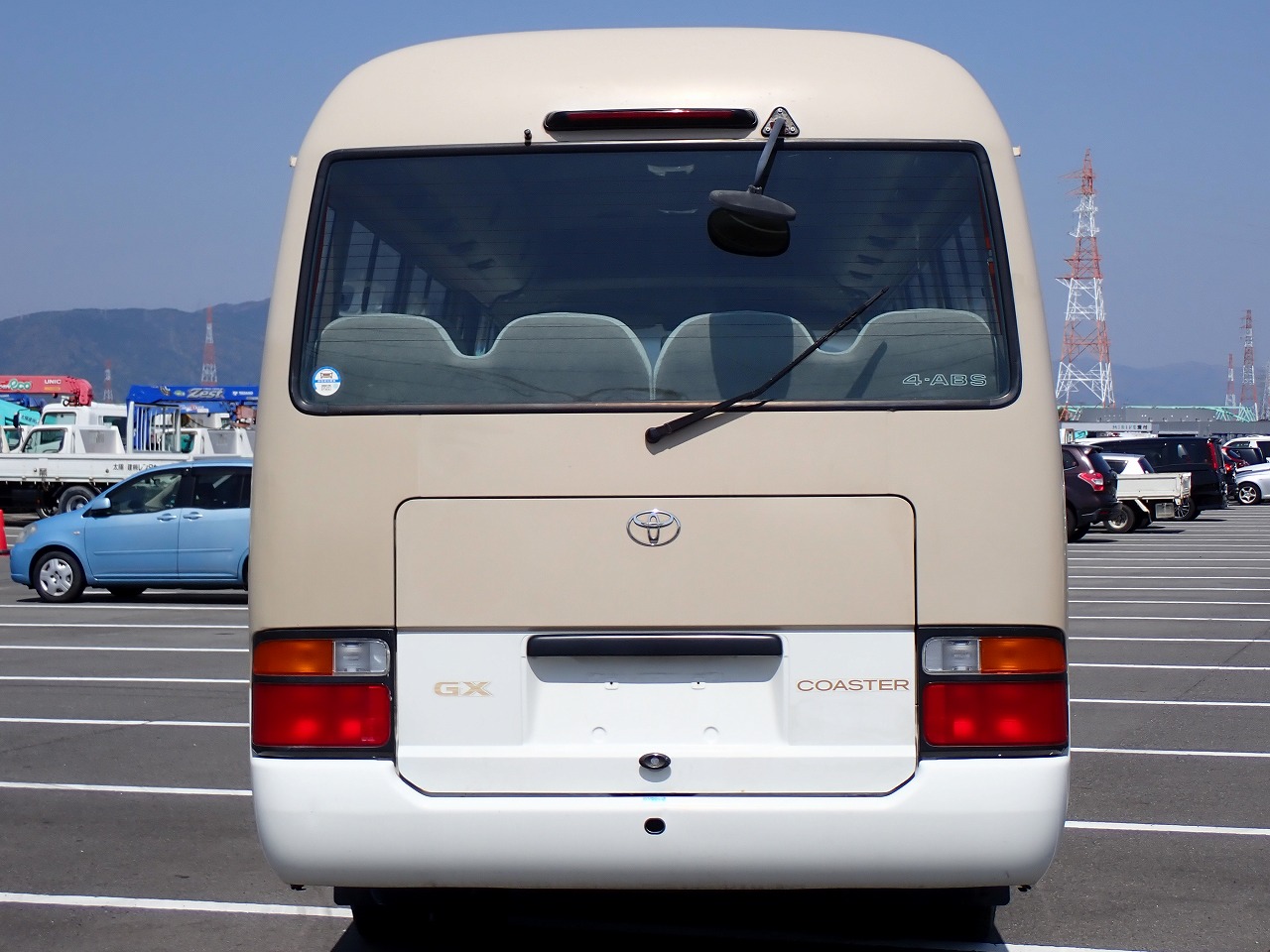 TOYOTA Coaster