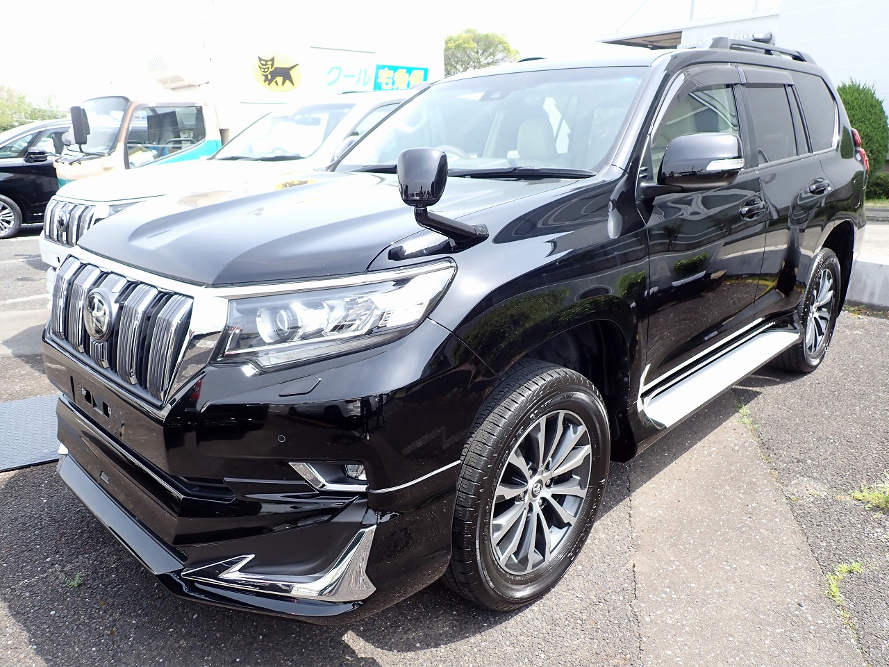 TOYOTA Land Cruiser Prado