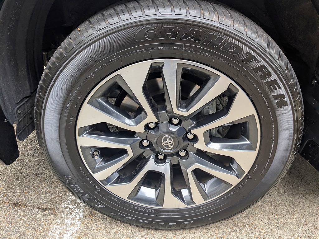 TOYOTA Land Cruiser Prado